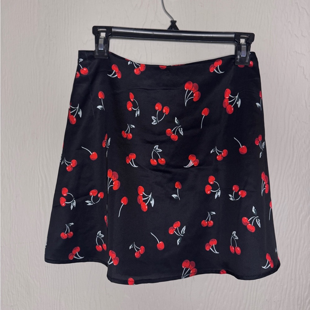 Satin Cherry Print Black mini Skirt